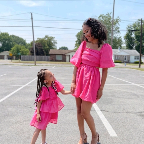 Women's Pink Cut Out Dress - Picture 7 of 16